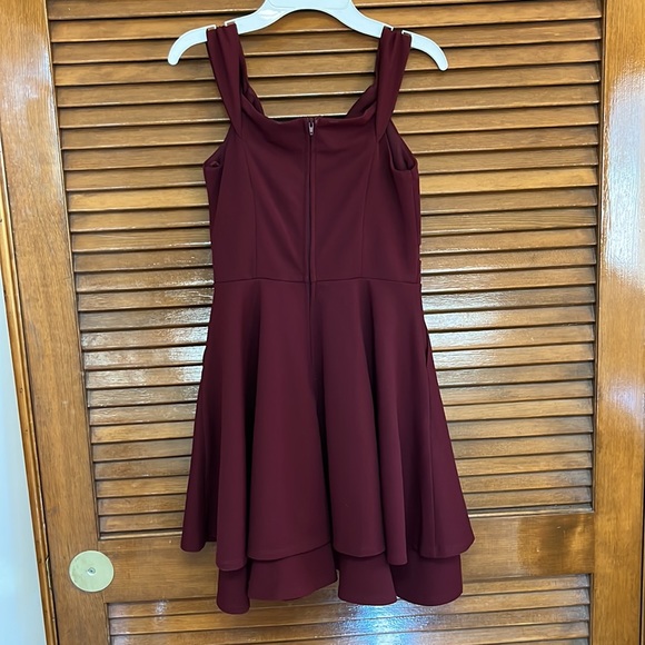 Honey and Rosie/Dillards Junior Semi-Formal Dress - Picture 2 of 3